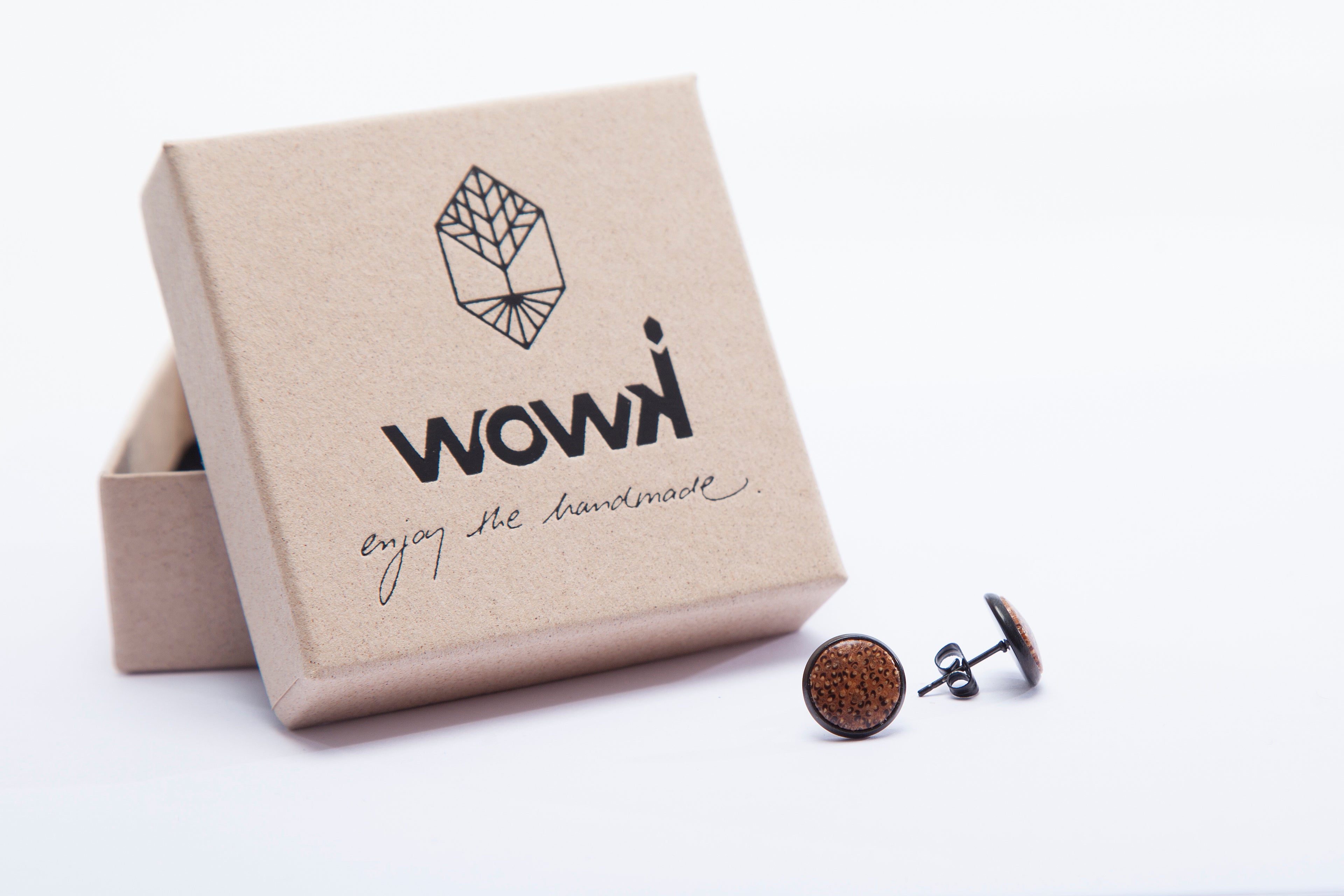 Ohrringe schwarz mit hellem Palmenholz von wowki