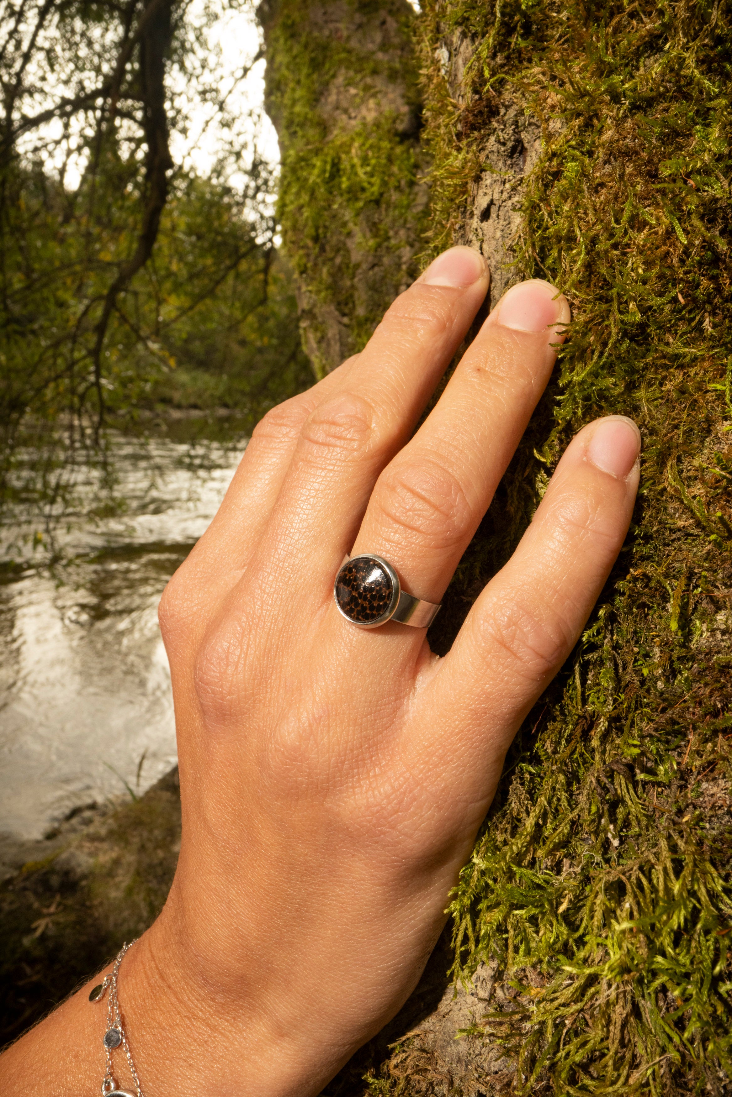 Ring Silber mit Dunklem Palmenholz von wowki