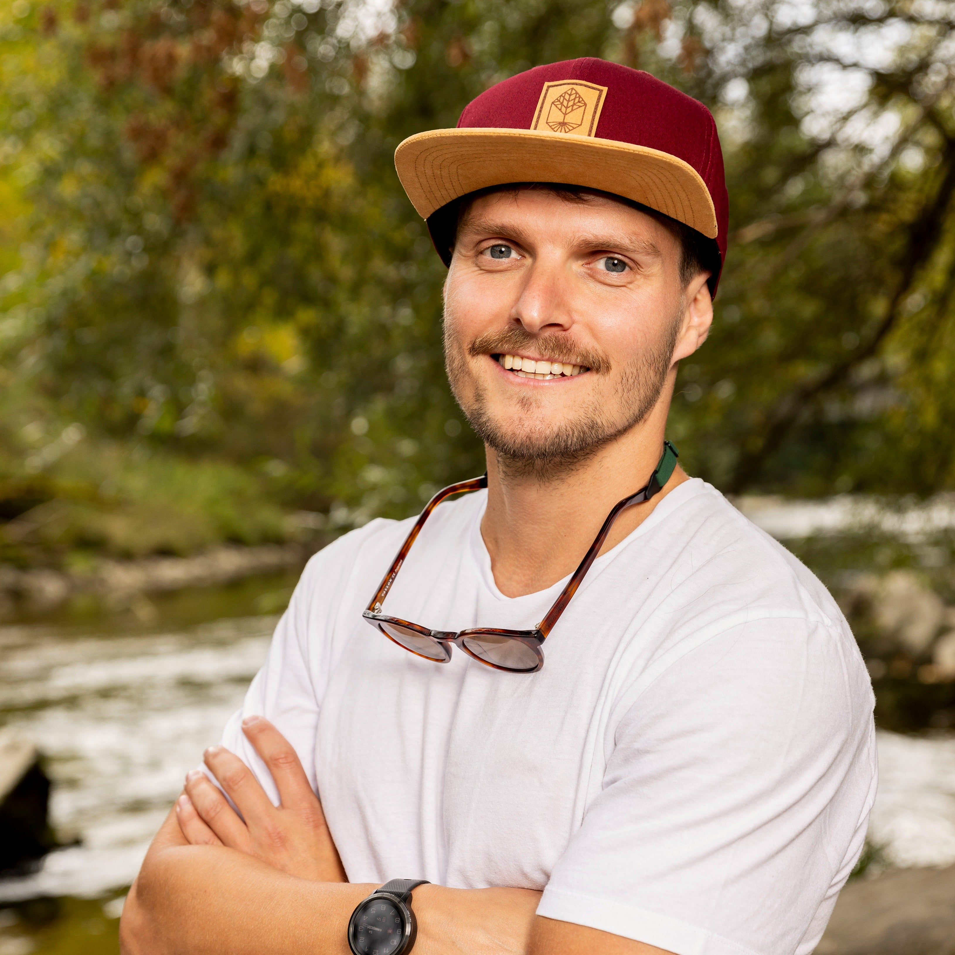 Snapback Cap Wildleder Weinrot von wowki