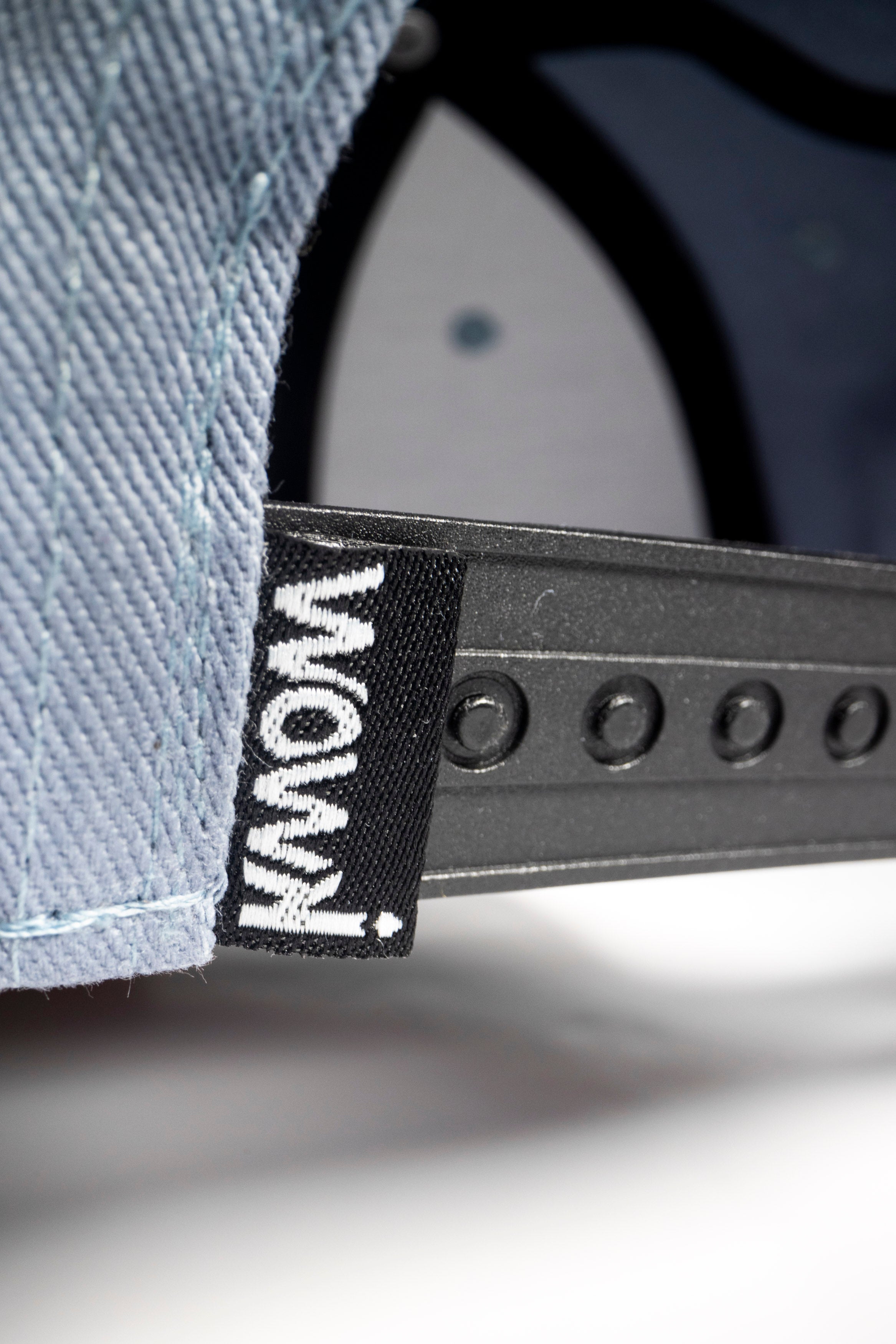 Snapback Cap Wildleder Babyblau von wowki