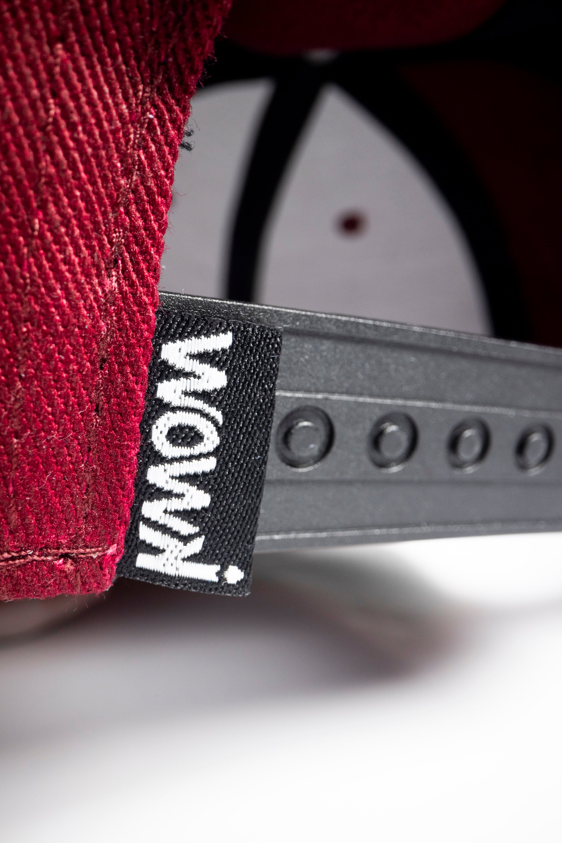 Snapback Cap Wildleder Weinrot von wowki